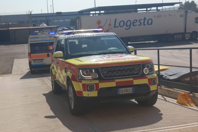 Serie di svenimenti per il caldo nel magazzino Logista a Tortona