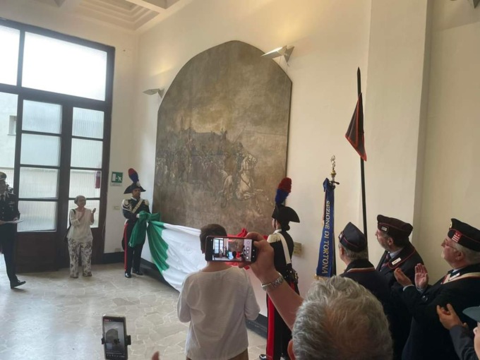 Inaugurato a Tortona l’affresco della “Battaglia di Pastrengo”
