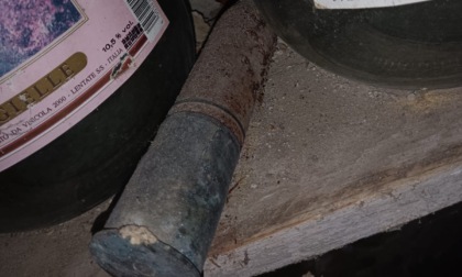 Castelnuovo Scrivia, giovane trova proiettile da cannone della Prima guerra mondiale in cantina