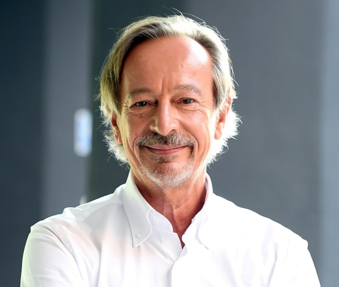 Riccardo Iacona ad Alessandria per raccontare il “lavoro povero”