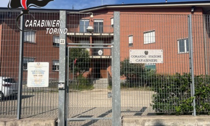 Tenta di estorcere denaro ad un commerciante: all'appuntamento si presentano i Carabinieri