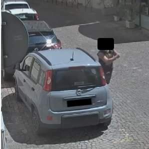 Giovane casalese segnalato all’Autorità Giudiziaria per danneggiamento di un’auto