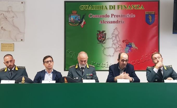 Guardia di Finanza in concerto a Casale per celebrare 250 anni e per fare del bene