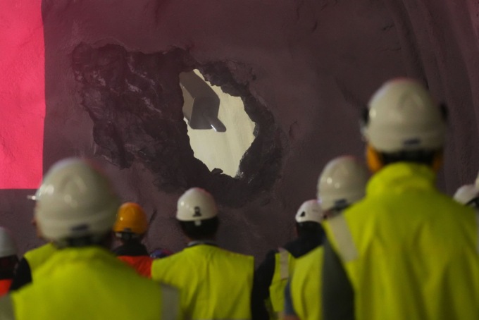 Terzo Valico: demolito l’ultimo diaframma del cunicolo di ventilazione dell’interconnessione di Genova Voltri
