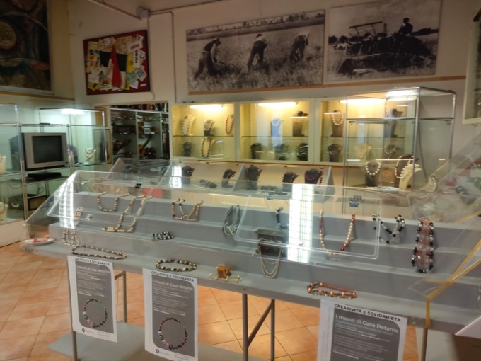 Prorogata fino al 10 novembre la mostra “I monili di Casa Betania”