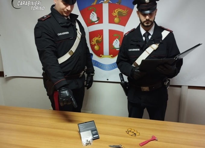Torino, contrasto alle baby bang: denunciati tre giovani in possesso di armi