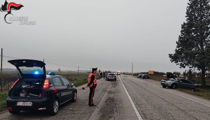 Incidente tra due auto a Pozzolo Formigaro: due feriti non gravi