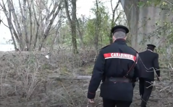Isola Sant’Antonio, l’autopsia non aiuta a dare un’identità al cadavere trovato lungo il Po