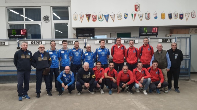 Bocce: finisce agli ottavi la Coppa Italia per la Familiare. La pallamano Derthona consolida il primato