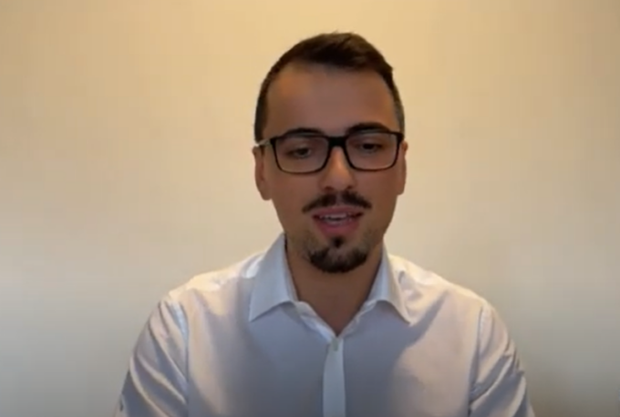 Il tiktoker Tusha all’Alessandrino per parlare di intelligenza artificiale