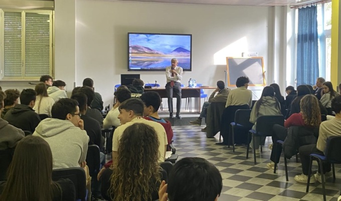 Ovada, incontro tra studenti e Renato Balduzzi per “Cittadini di un mondo nuovo”