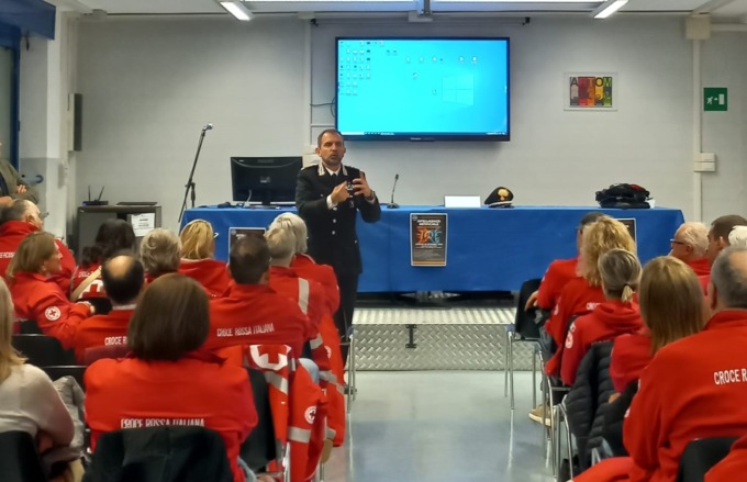 Approccio alla scena del crimine: ad Asti un corso di formazione per gli operatori della CRI