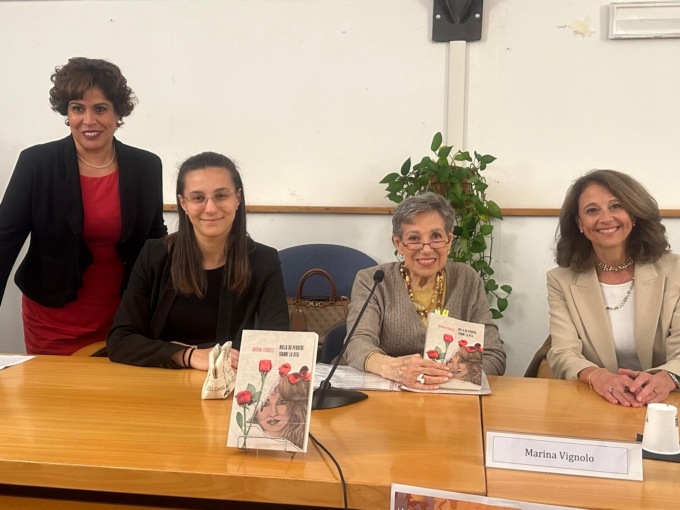 Presentato a Novi Ligure il libro di Martina Vignolo “Nulla da perdere tranne la vita”