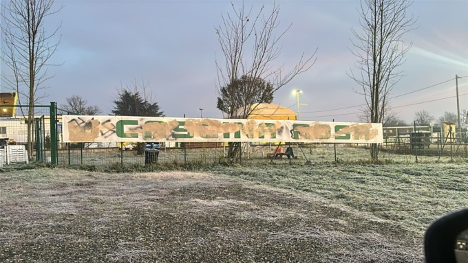 Imbrattata la sede del canile Cascina Rosa a Valmadonna
