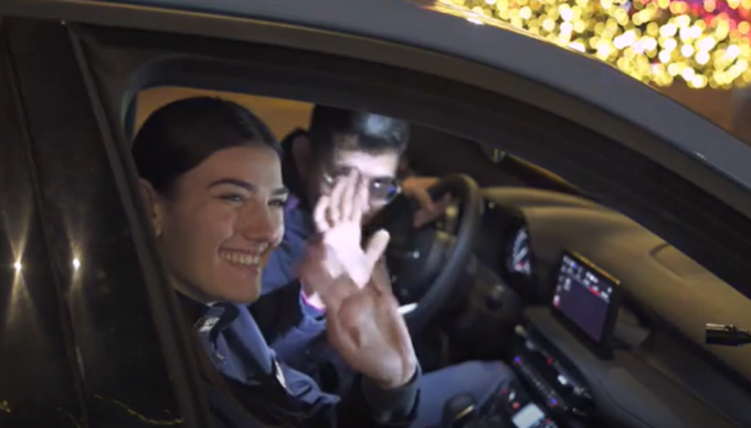Il video di Natale 2024 della Polizia di Stato: “Nei vostri sorrisi il calore di casa”