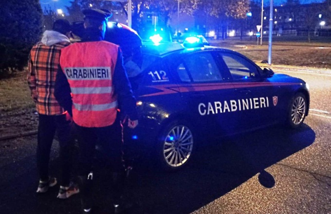 Controlli straordinari a Tortona: denunce per alcool, droga e violazioni amministrative