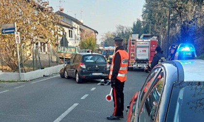 Incidente a Pozzolo Formigaro: auto tampona un furgone