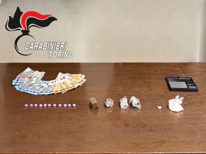 Controlli dei Carabinieri contro lo spaccio di droga: tre arresti nel Torinese