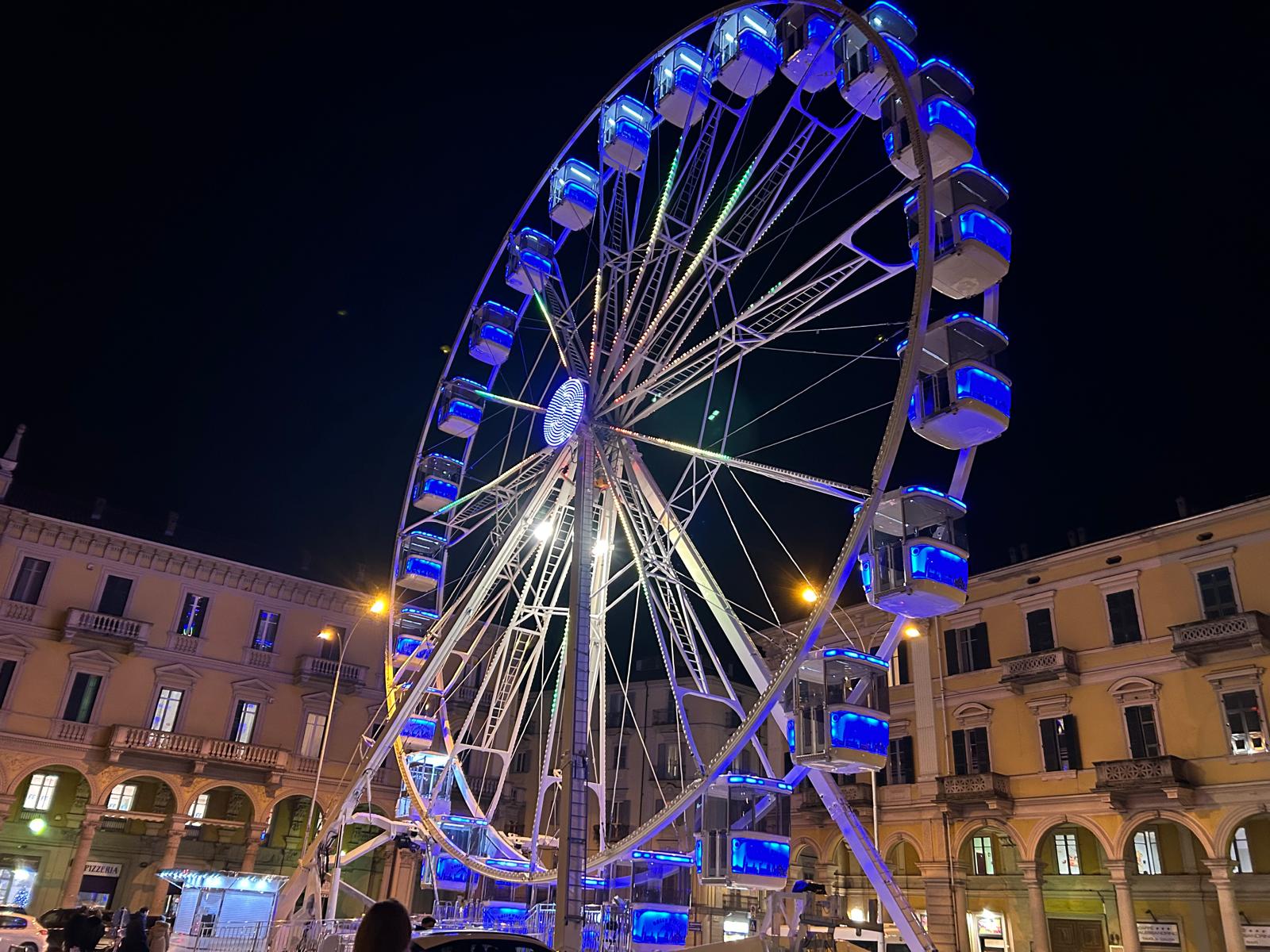 Ruota panoramica piazza Garibaldi Alessandria