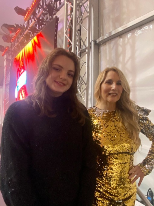 Grande soddisfazione per Lucia Benedetta Missaglia (in arte Lubemi) che ha aperto il concerto di Joe Squillo alla rassegna “None al Cioccolato”