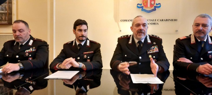 Carabinieri arrestano i componenti di due bande di furti in appartamento nel Monferrato