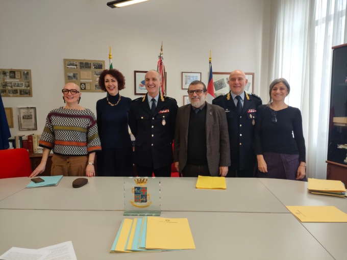 Al Sicuro, il progetto che aiuta  gli anziani in caso di truffe