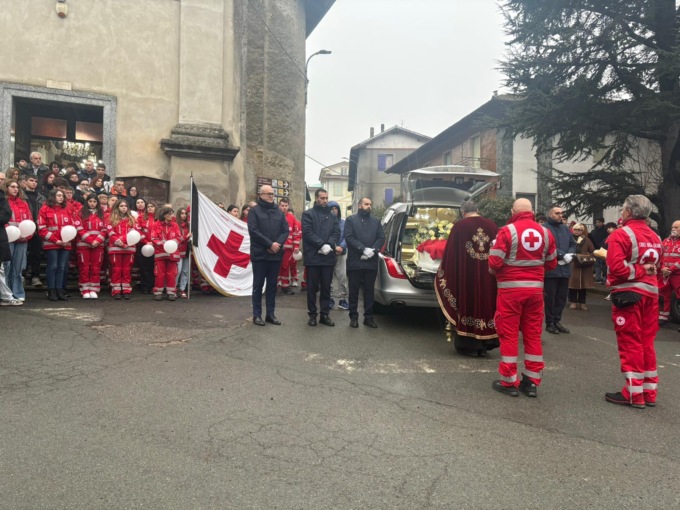 L’addio ad Alessandro ed Elena, i due ragazzi morti nell’incidente di Acqui Terme
