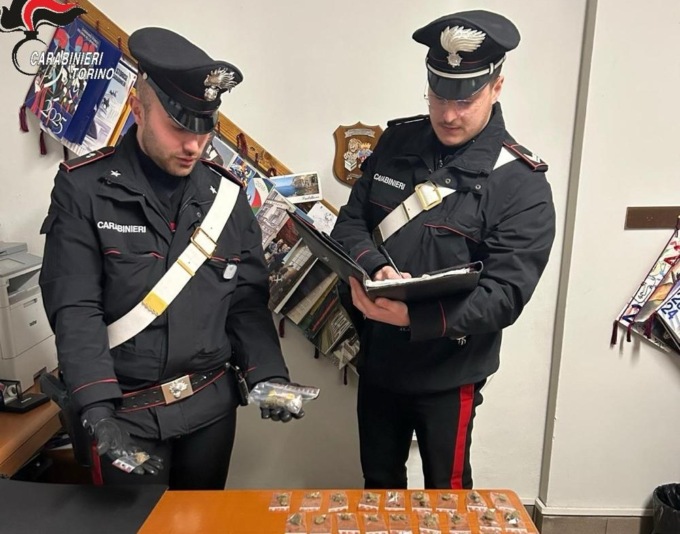 Carabinieri, arresti per spaccio e furto in scuola a Rivarolo e Pont Canavese