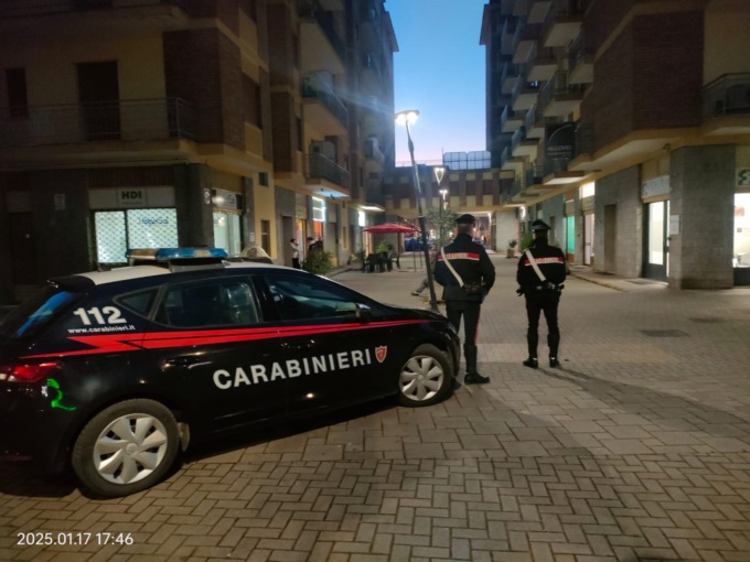 Canelli, continuano controlli dei Carabinieri, pattuglie rinforzate in via Filippetti
