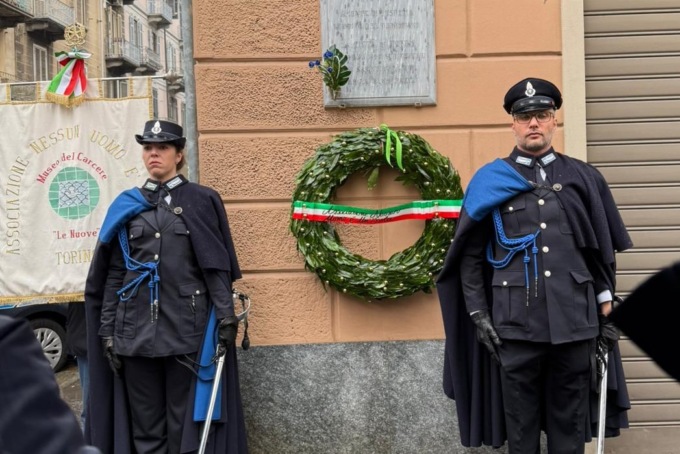 A Torino il 46° anniversario dell’omicidio dell’agente Lorusso. Osapp: “Assenti le istituzioni politiche”