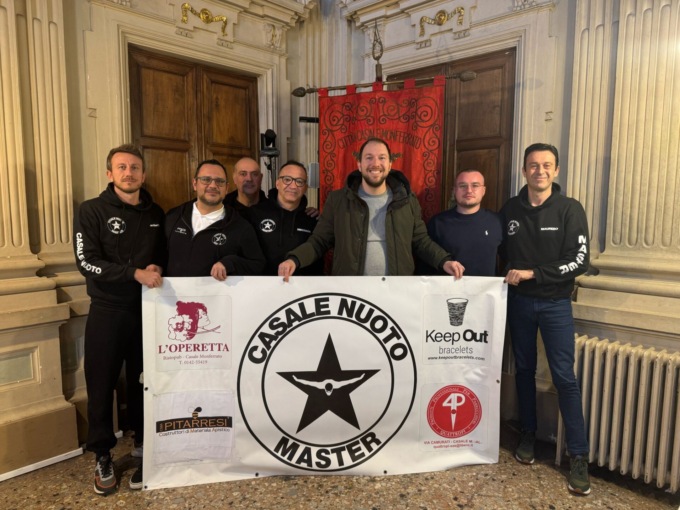 La visita degli atleti della Casale Nuoto Master ASD in Comune