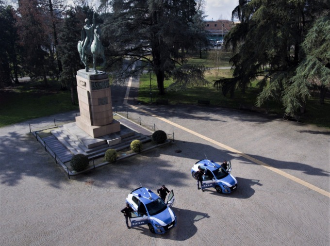 Controlli ai giardini della stazione di Alessandria: due denunce per spaccio