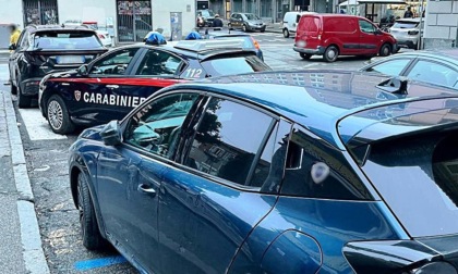 Alessandria: ruba un grosso crocifisso e aggredisce i passanti, fermato dai Carabinieri