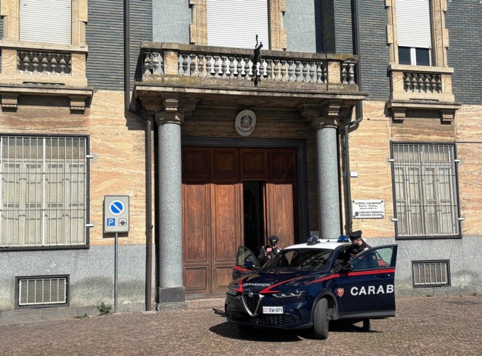 Continua a perseguitare l’ex compagna nonostante il divieto di avvicinamento: arrestato 41enne