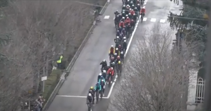 Sempre più viva la tradizione della Milano-Sanremo nonostante il maltempo