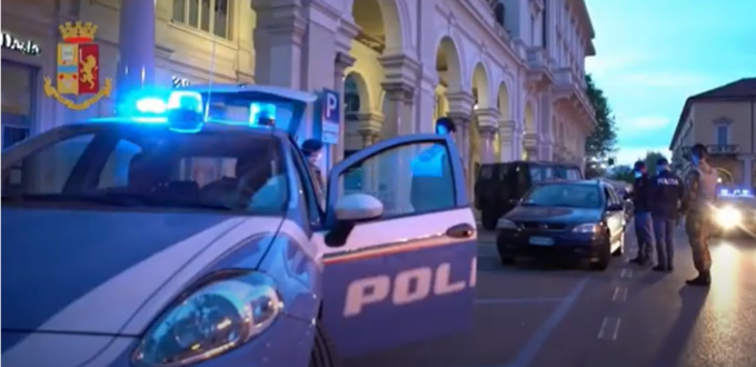 Novara: nell’appartamento un laboratorio clandestino di metanfetamina