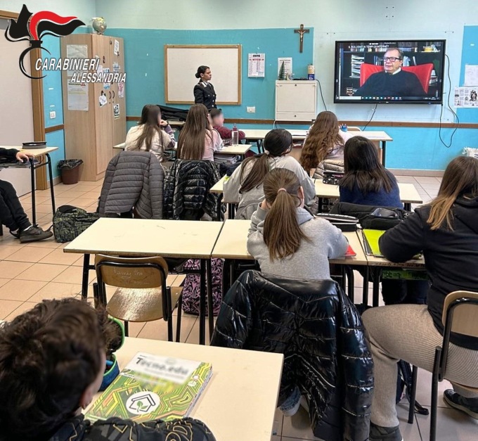 Sale, i Carabinieri incontrano gli studenti per la campagna “Cultura della Legalità”