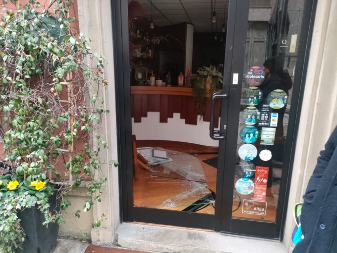 Spaccata all’Osteria del Vinacciolo ad Alessandria: è la seconda volta in un mese