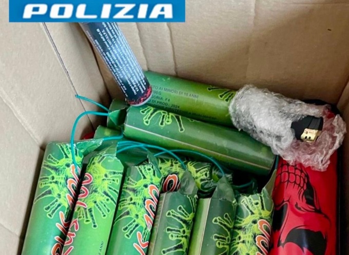 Tre tonnellate di fuochi d’artificio sequestrate dalla Guardia di Finanza di Torino
