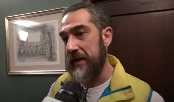 Le imprese di Roby Bruzzone, il camminatore con la gamba in spalla