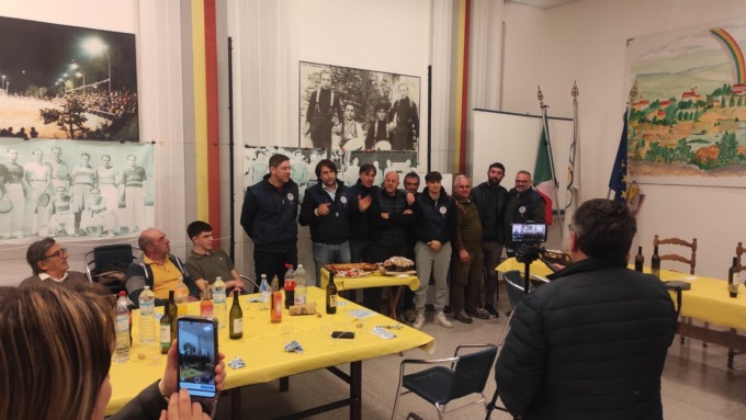 Tamburello: presentato il Grillano 2025. Nella serie B a muro partenza sprint per il Basaluzzo