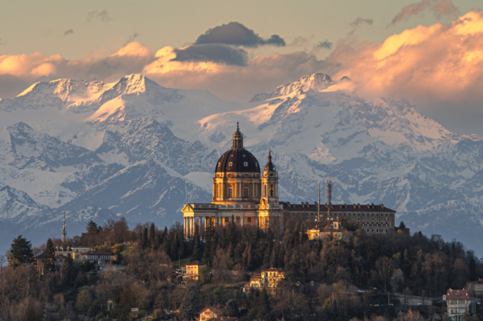 La Basilica di Superga al tramonto tra le dieci foto più belle al mondo