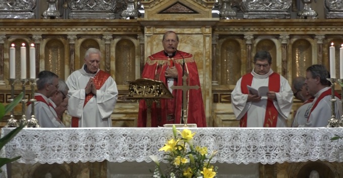 Duomo gremito ad Alessandria per la veglia comunitaria per Papa Francesco