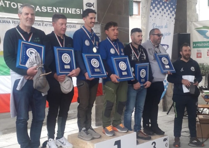 Una coppia ovadese campioni italiani di pesca a coppia. I risultati del tamburello