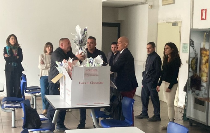 Uova di Pasqua solidali per i lavoratori della Expo Inox, che cessa l’attività a Spinetta Marengo