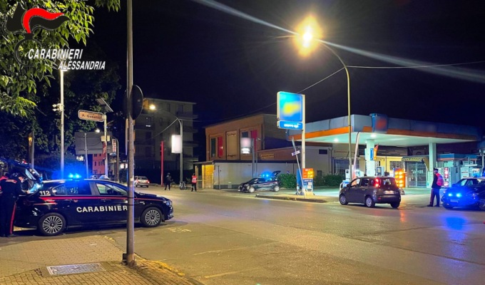 Controlli dei Carabinieri nel gaviese lungo le strade e nei locali
