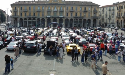 Bolidi e solidarietà, in piazza Garibaldi ad Alessandria, a sostegno dell'ospedale Infantile