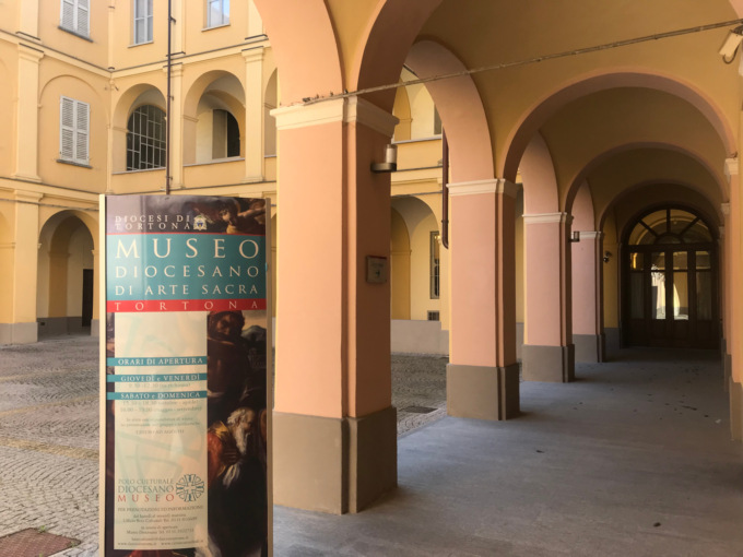 Al Museo Diocesano di Arte Sacra di Tortona la mostra “Pellegrini di Speranza”