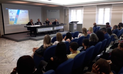 Un patentino per usare in modo consapevole lo smartphone: la consegna ad Alessandria