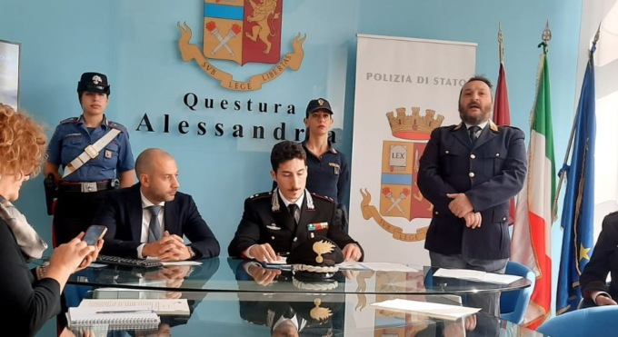 Carabinieri e Polizia insieme per arrestare i rapinatori di un orafo a Valenza
